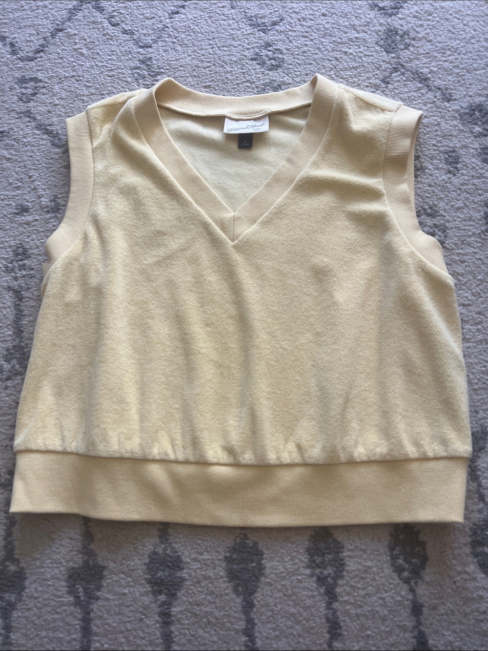 Universal Thread V-Neck Sleeveless Knit Top in Yellow